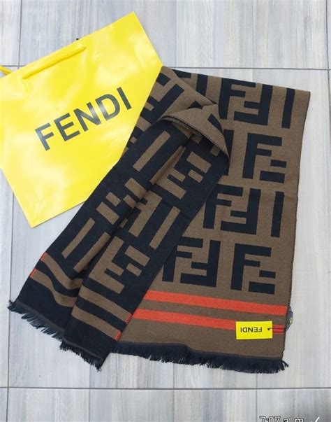 pashmina fendi